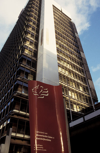 Bild: Gebäude des niederländischen Ministeriums für Inneres und Königreichsbeziehungen