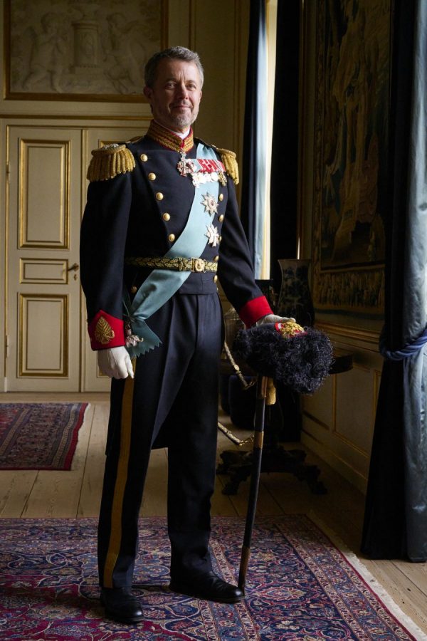 Portraitfoto: Ihre Majestät, König von Dänemark bzw. König Frederik X.